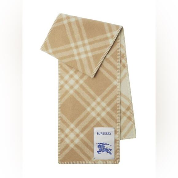 Burberry Beige Checkered scarf